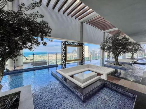 Spectacular 2 Bed Downtown I Highest Infiniti Pool, Dubái (foto 4)