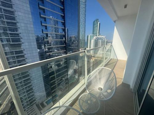 Beautiful 1 bed apartment Marina I Sleeps 4, Dubái (foto 4)