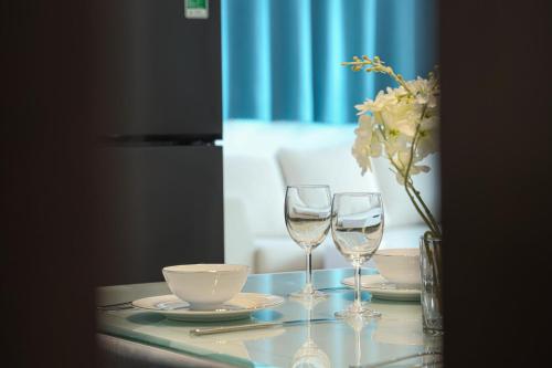 SkyView Apartment - Bui Vien Street & SG's HEART