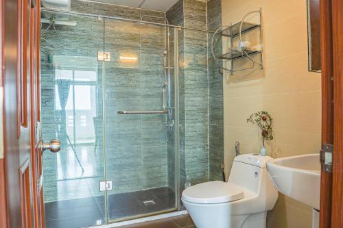 SkyView Apartment - Bui Vien Street & SG's HEART