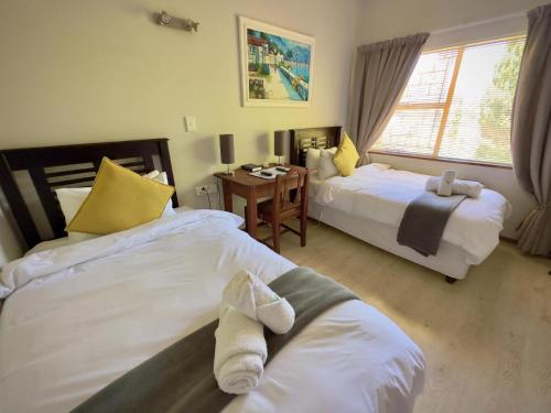 2 twin beds