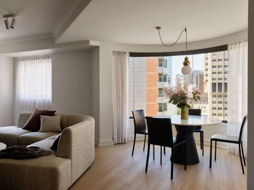 Adina Apartment Hotel Sydney Town Hall - image 6