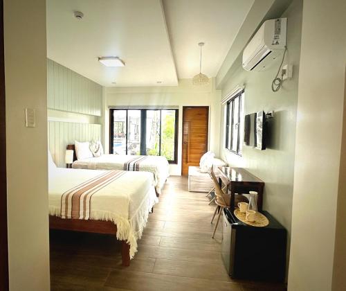 2 double beds
