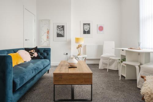 Santiago 10 - Sleeps 10, Free Wifi & Parking