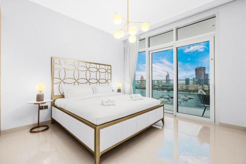 Sea View 2BR Near Beach Marina Walk & Dining Spots, Dubái (foto 5)