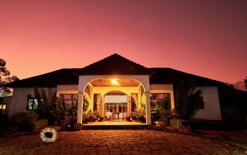 Ресторан, Andasibe Sifaka Lodge in Andasibe