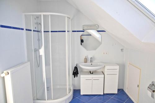 淋浴間, FEWO Augsfeld in 哈斯富特