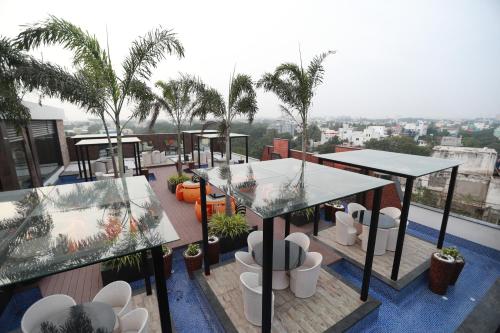 Food and beverages, Hotel Park Elanza Chennai in Chennai