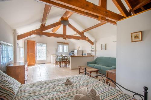 Cabane de Gardian Cabane de Gardian