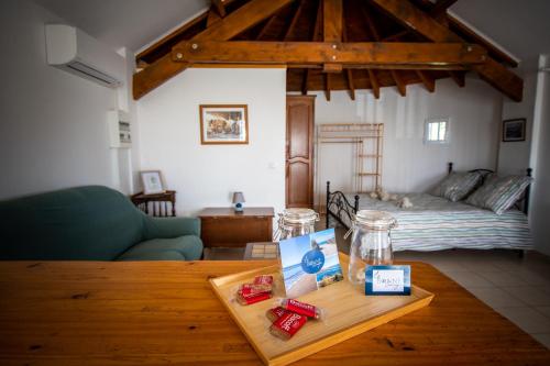 Cabane de Gardian Cabane de Gardian