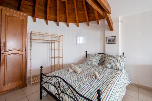 Cabane de Gardian Cabane de Gardian