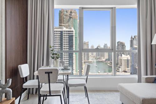 Renovated Luxe Bay Central Dubai Marina Apartment, Dubai (Foto 5)