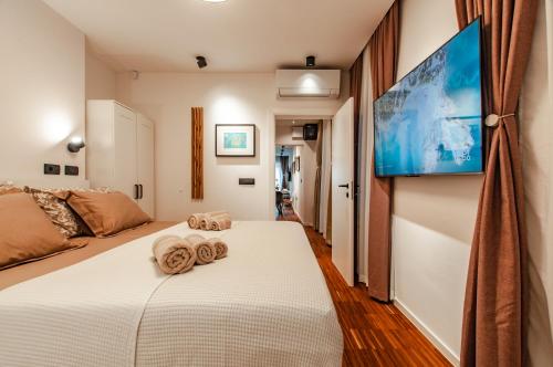 SIX IN THE CITY - Stylish Ground-Floor Apartment in Ljubljana Old Town with Private Entrance, Lubiana (foto 10)