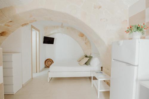 Palazzo Pezzolla by MONHOLIDAY