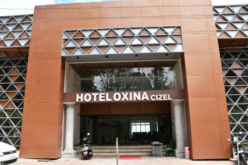 入口, HOTEL OXINA CIZEL in 科代卡那市中心