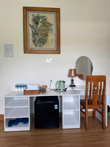 HUE PANORAMA VILLA (near Vong Canh Hill)