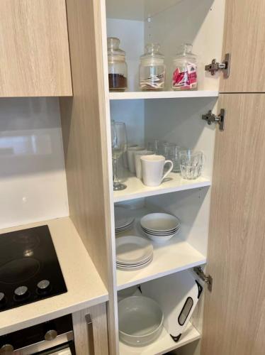 180 Degrees Seaview and Harbor View 2 bedroom Apt