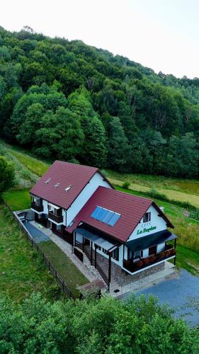 Viesnīcas āriene, Green Mountain Resort in Skrinda Frasineta
