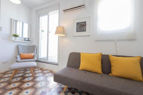 CASA FLORIT - Ruzafa Attic with Private Terrace - Tap to explore photos