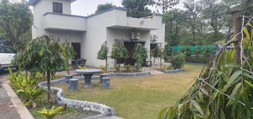 Theaarambagh in Majra Gurdas