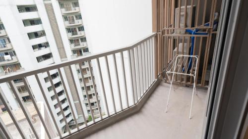 Cozy Flat at Makati s Coolest St Cozy Flat at Makati s Coolest St