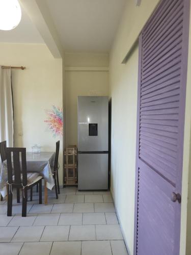 F2 Proches de toutes commodités (F2 Proches de toutes commodites) in Ducos