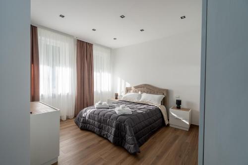 Home One Room Verona Fiera with private bathroom, Vérone