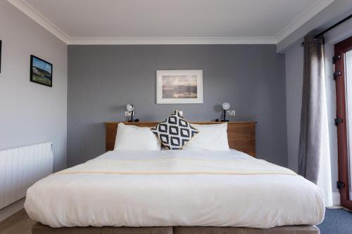 Aran Islands Hotel - image 10