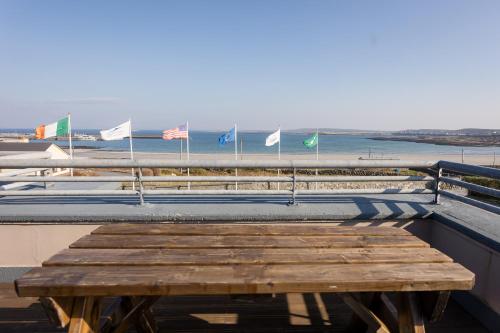 Aran Islands Hotel - image 3
