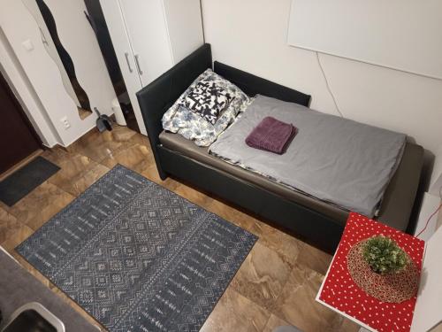 Basement Studio close to Train Station, Братислава (фото 8)