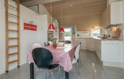 Kitchen, Holiday Home Storvorde 40 in Hals