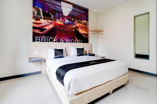 Standard Double Room image 5