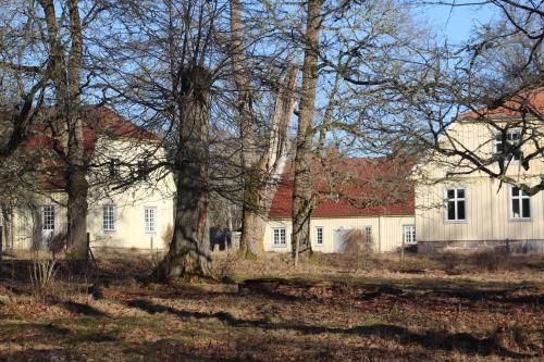 Hunting Lodge Yxkullsund - Fishing - Trekking - Hunting B&B