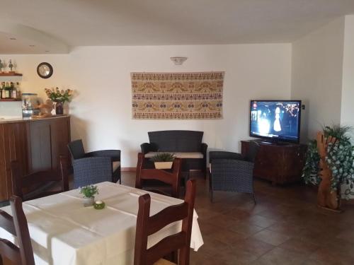 Hotel Plammas - image 12