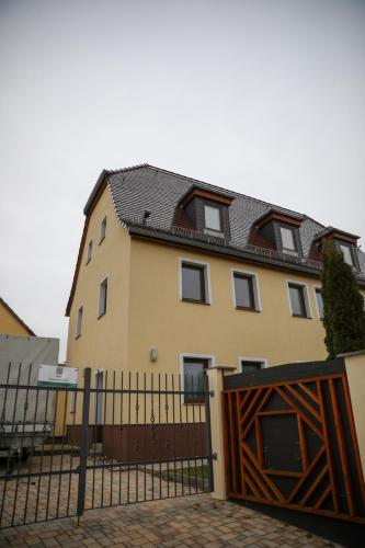 Große Wohnung in Dresden