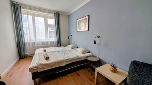 Flat in Zizkov with free underground parking -501- 2
