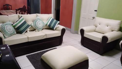 Charming Kingston Room for Rent - Private Entrance Full Access in ริชมอนด์ พาร์ค