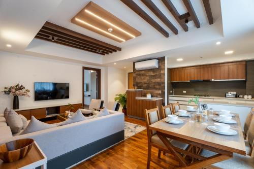Corporate Suite image 2