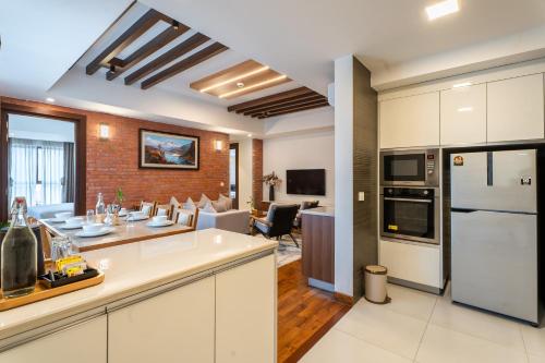 Penthouse Apartment image 3