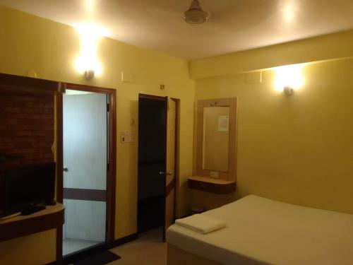SHIVANGAN HOTEL and BANQUET – Calcutta, LA