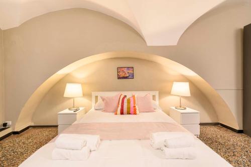 Acquario House, Janov