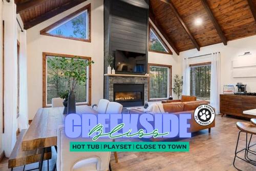 Stayhocha Creek Cabin, Playlet, Bubbling Hot tub, Broken Bow
