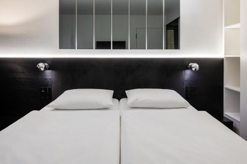 Comfort Double or Twin Room image 10