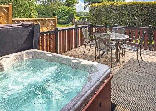 Exterior view of Hollybrook Lodges