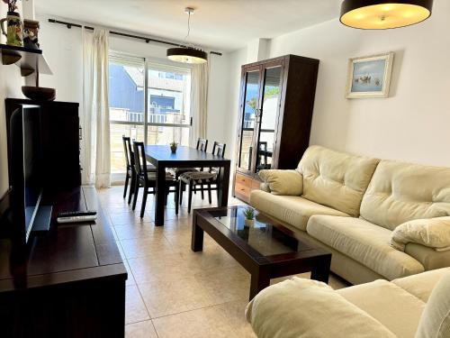 Four-Room Apartment image 10