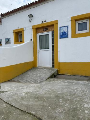 入口, Casa Fernando Casquinha in 希拉自由鎮