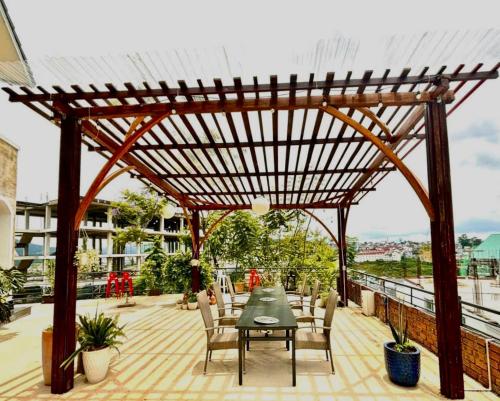 Villa Nhà Ơi Đà Lạt