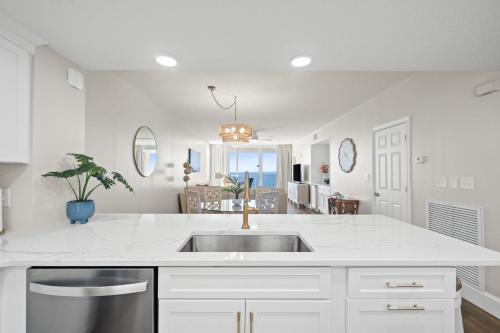 Majestic Beach Resort #1309-2 by Book That Condo - image 3