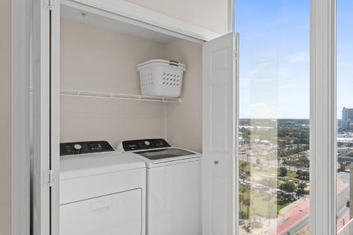 Majestic Beach Resort #1309-2 by Book That Condo - image 13