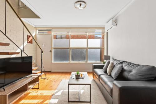 Domi Rentals - The Murra Apartment in Caulfield